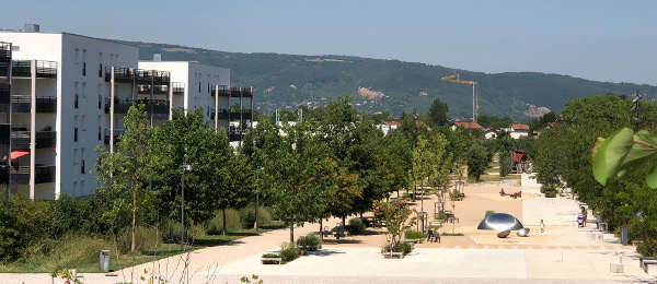 Investir et défiscaliser dans un programme immobilier neuf éligible au dispositif loi PINEL ou loi PINEL PLUS au Nord de Lyon, dans la Zone d'Aménagement Concerté (ZAC) Castellane à Sathonay-Camp