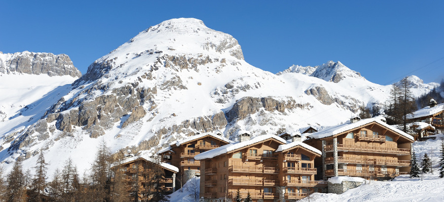 Même si l'achat d'un logement neuf à la montagne constitue un précieux placement financier, c'est, avant tout, le coup de coeur et le plaisir qui doivent guider votre choix d'acheter un pied-à-terre alpin !